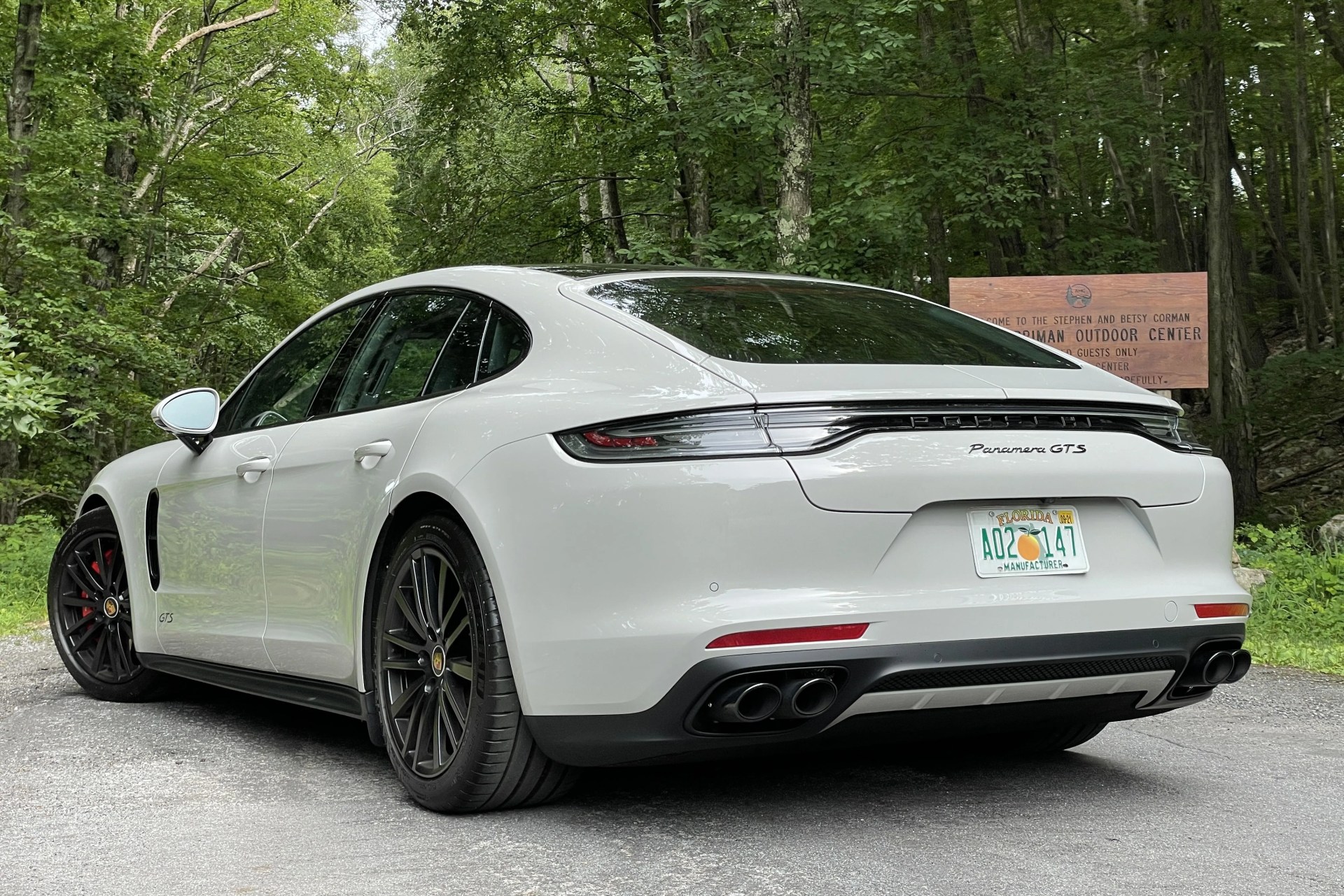 porsche panamera gts 2021