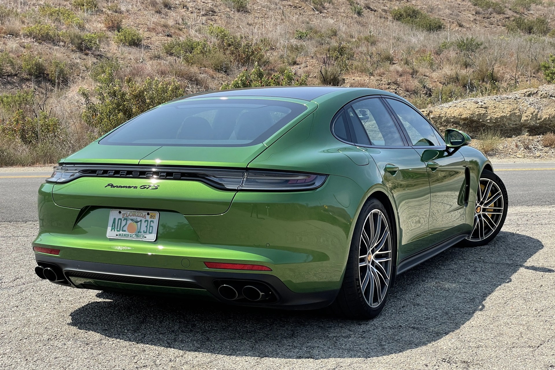 porsche panamera gts 2021