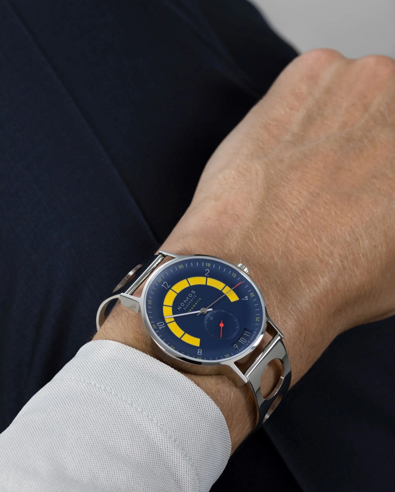 nomos watch