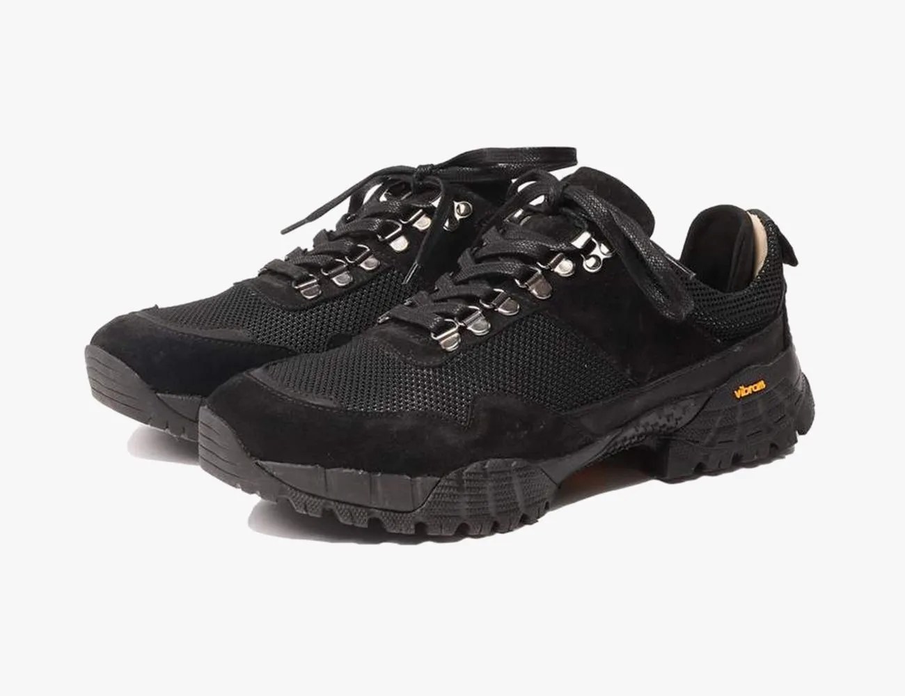city hiker shoe black