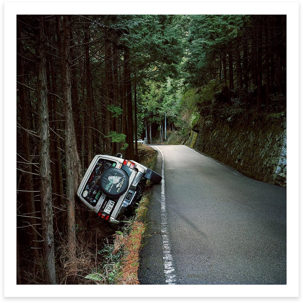 Magnum Square Print Peter Marlow