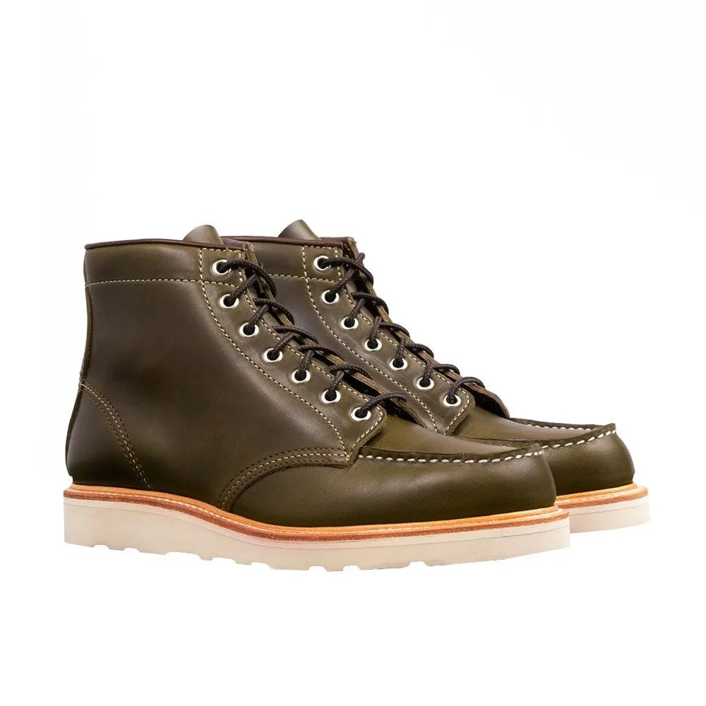 boot standard and strange new essentials