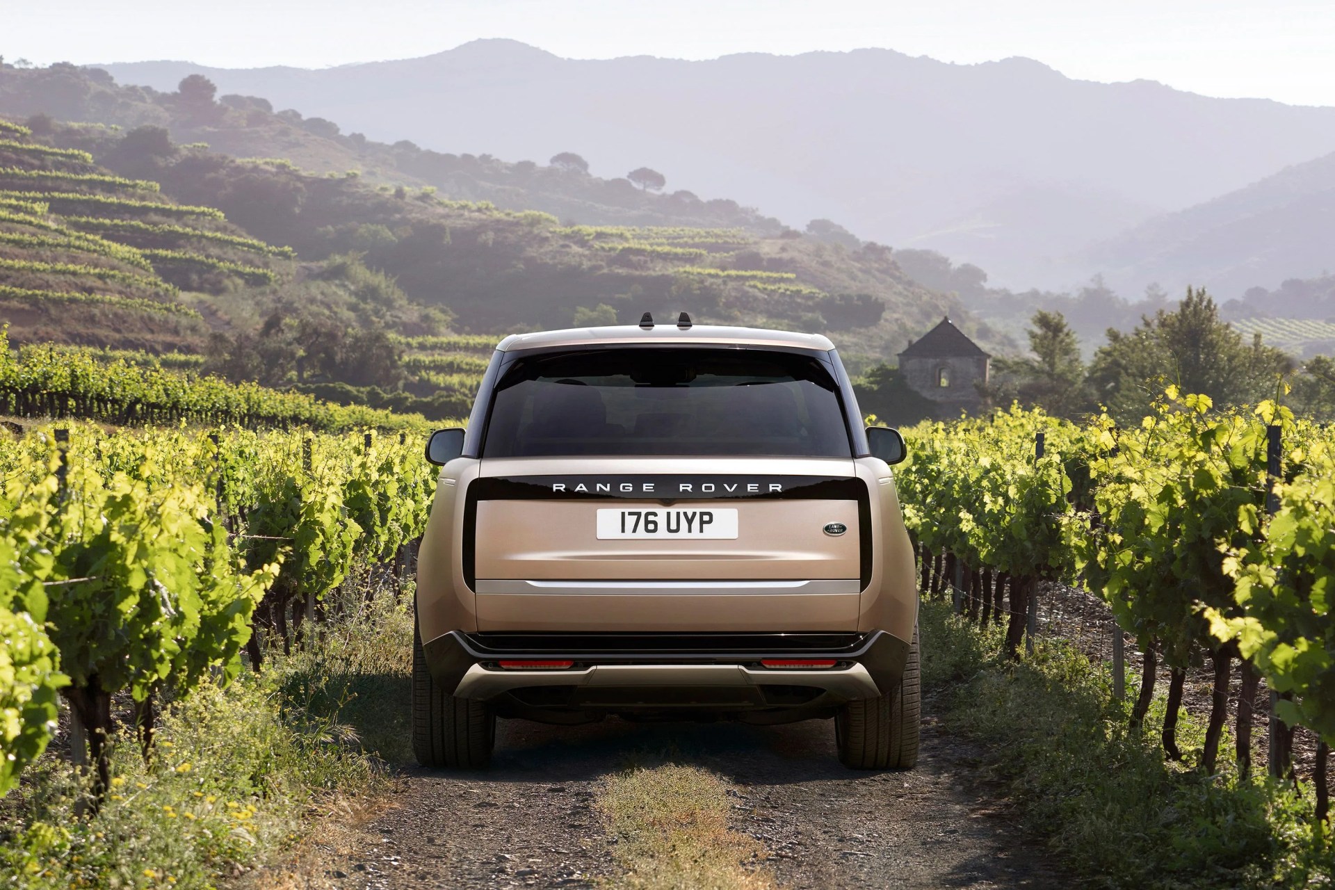 2023 land rover
