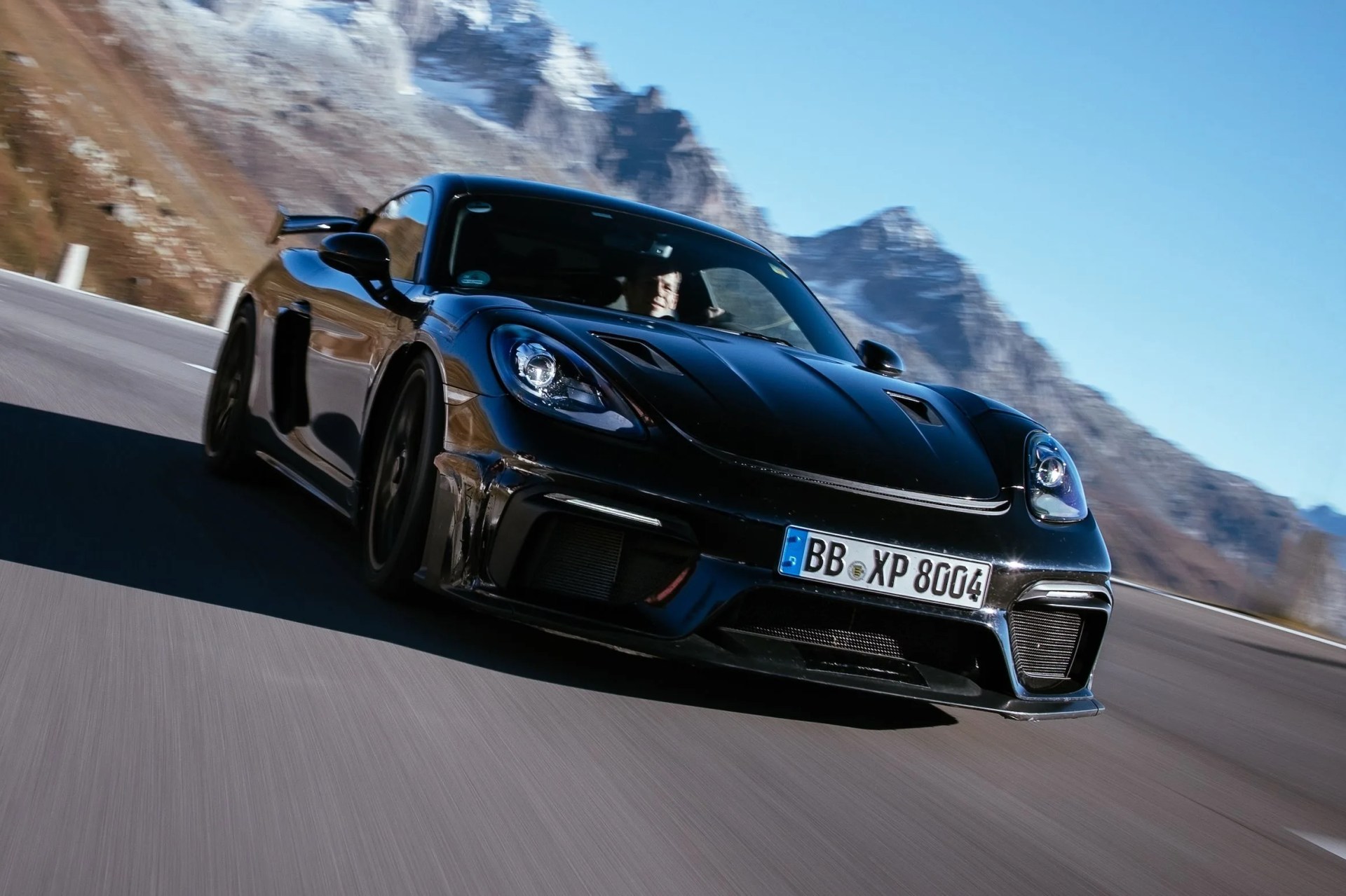 porsche cayman gt4