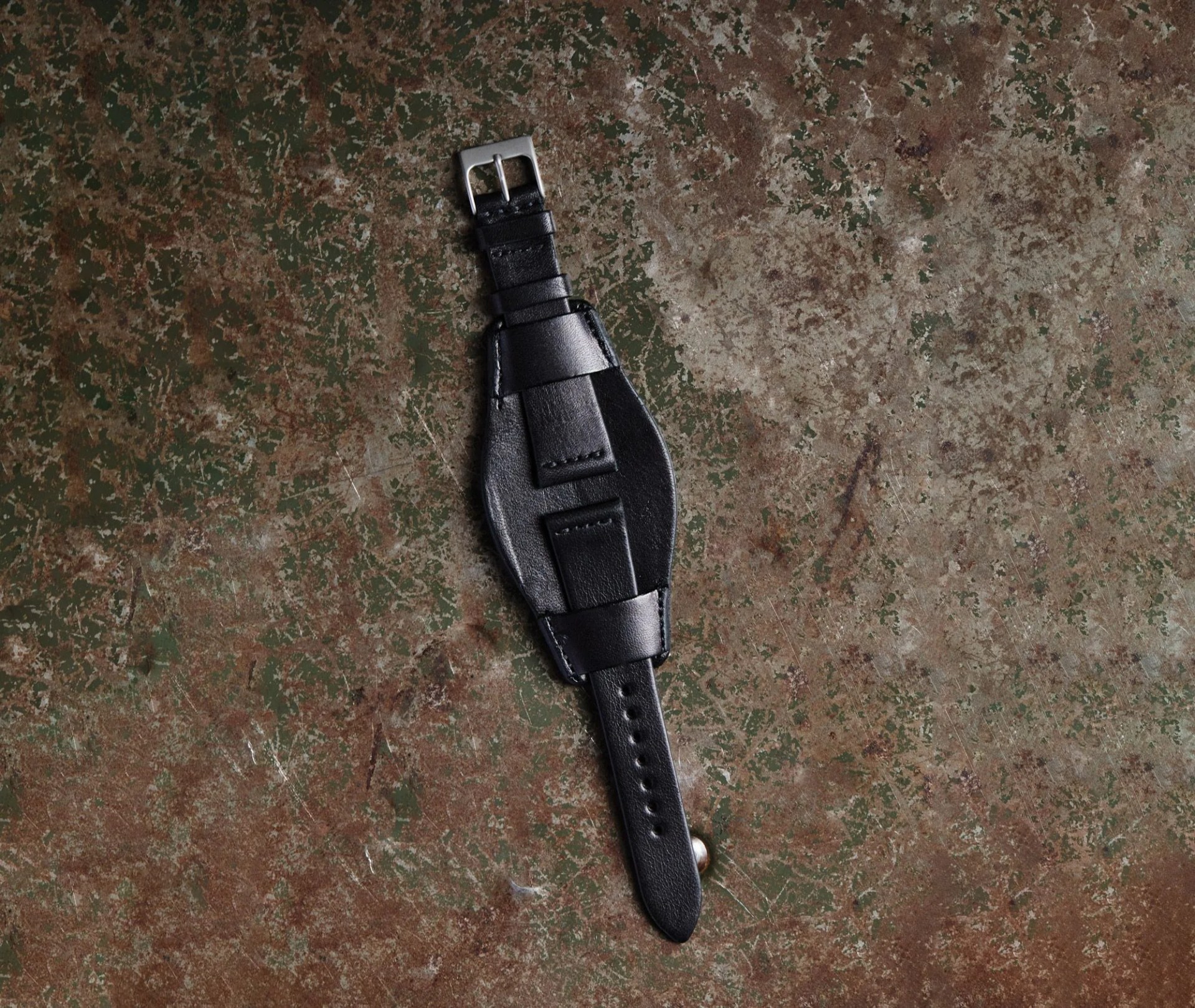the heaton unlined leather bund strap