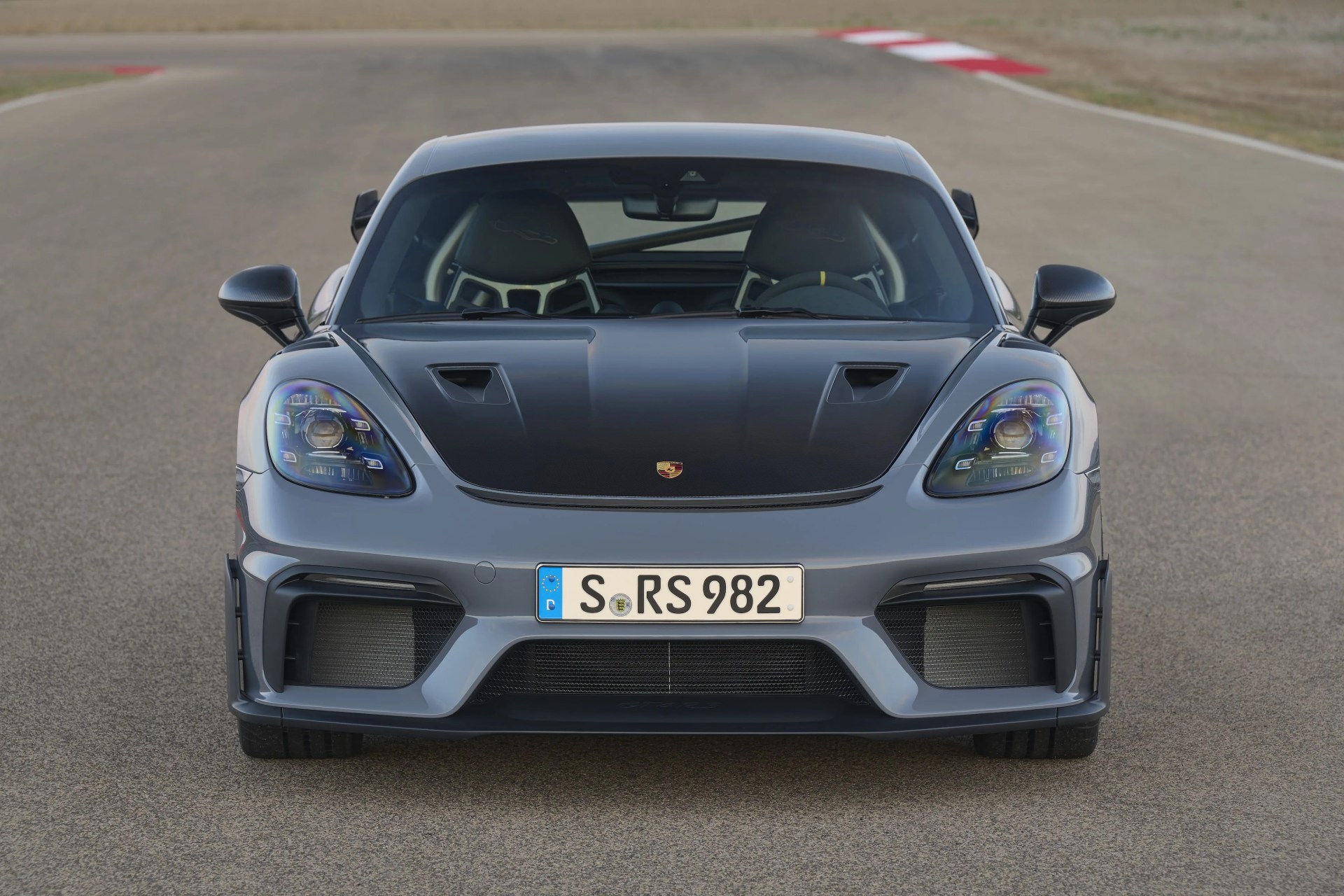 porsche cayman gt4 rs