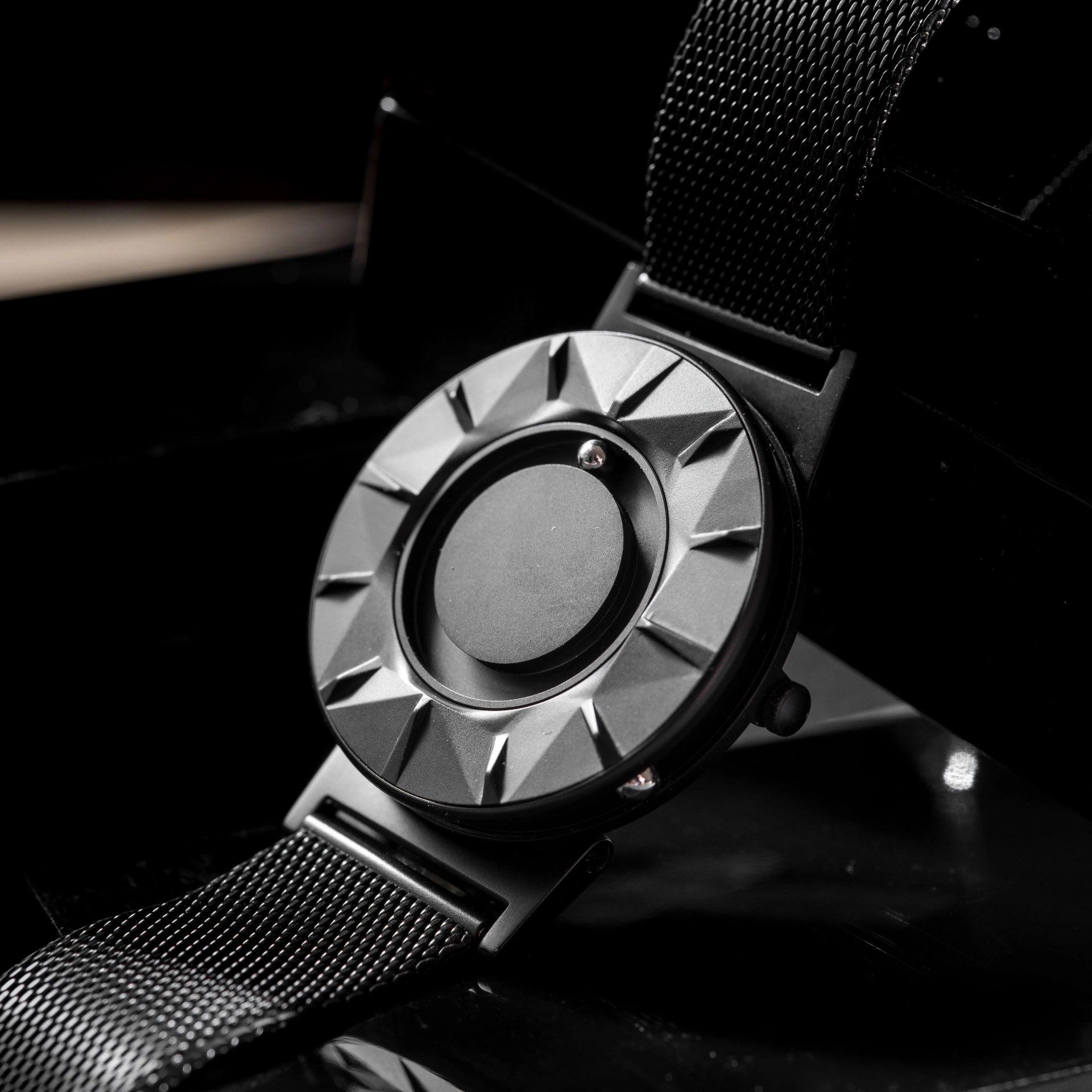 eone watch
