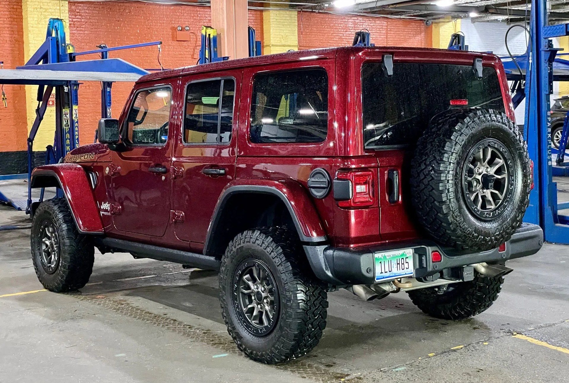 jeep wrangler 392 red maroon