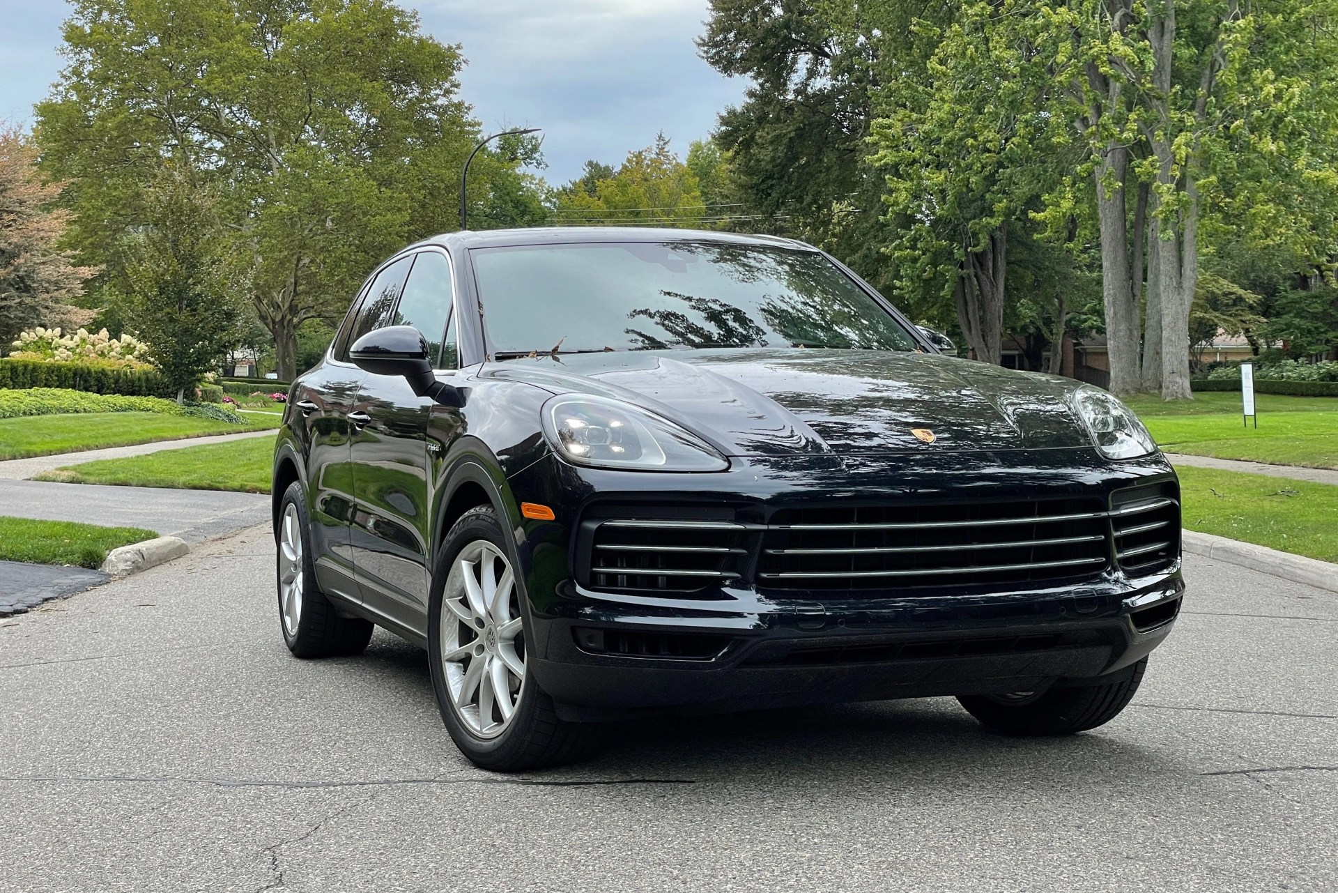 porsche cayenne e hybrid phev plug in