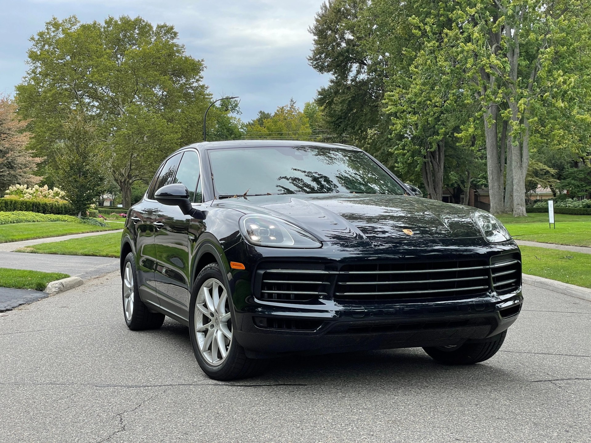 porsche cayenne e hybrid phev plug in