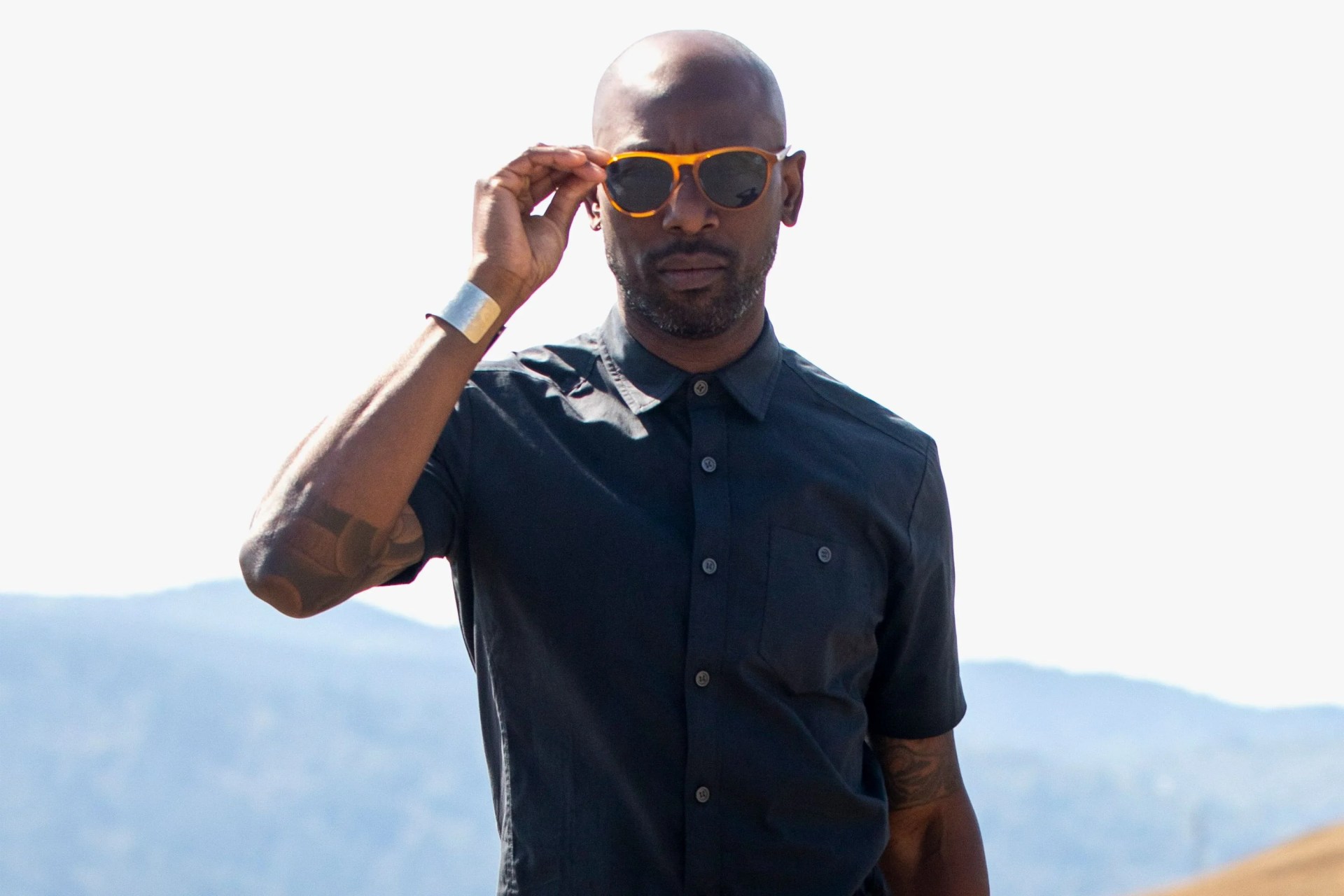man wearing timberland sunglasses
