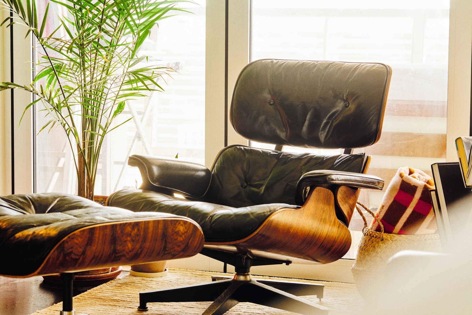 eames lounge