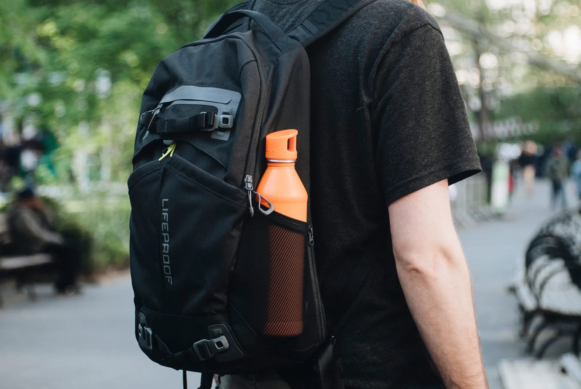 Lifeproof-Backpack-gear-patrol-8