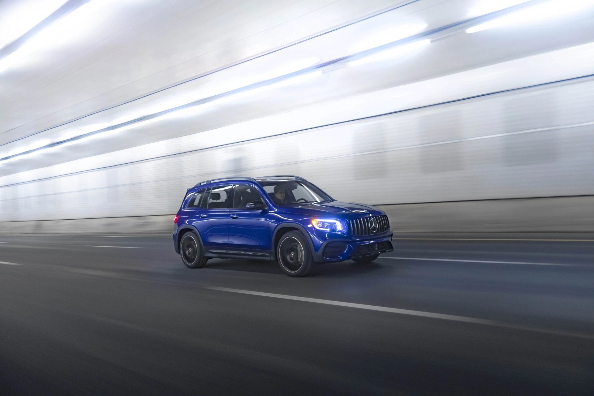 mercedes benz amg glb 35