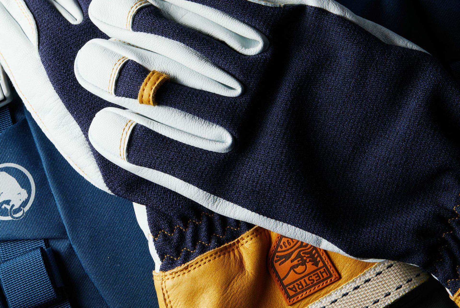 Glove-Loop-Gear-Patrol-Lead-Full
