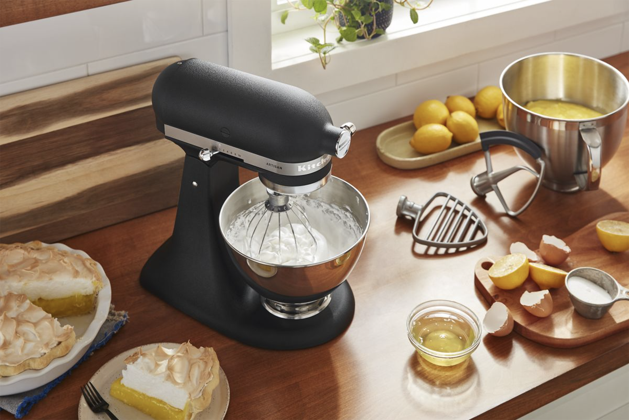 kitchenaid artisan series 5 quart tilthead stand mixer