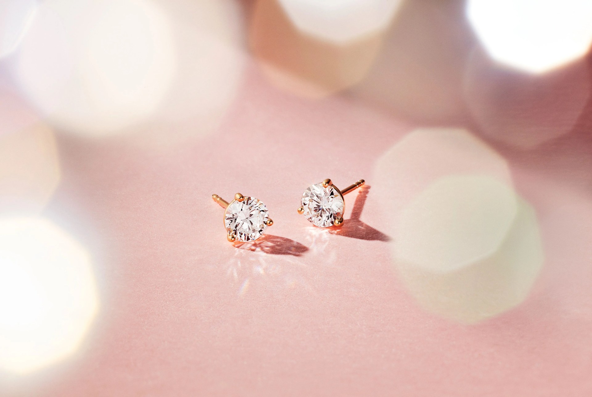 lightbox studs