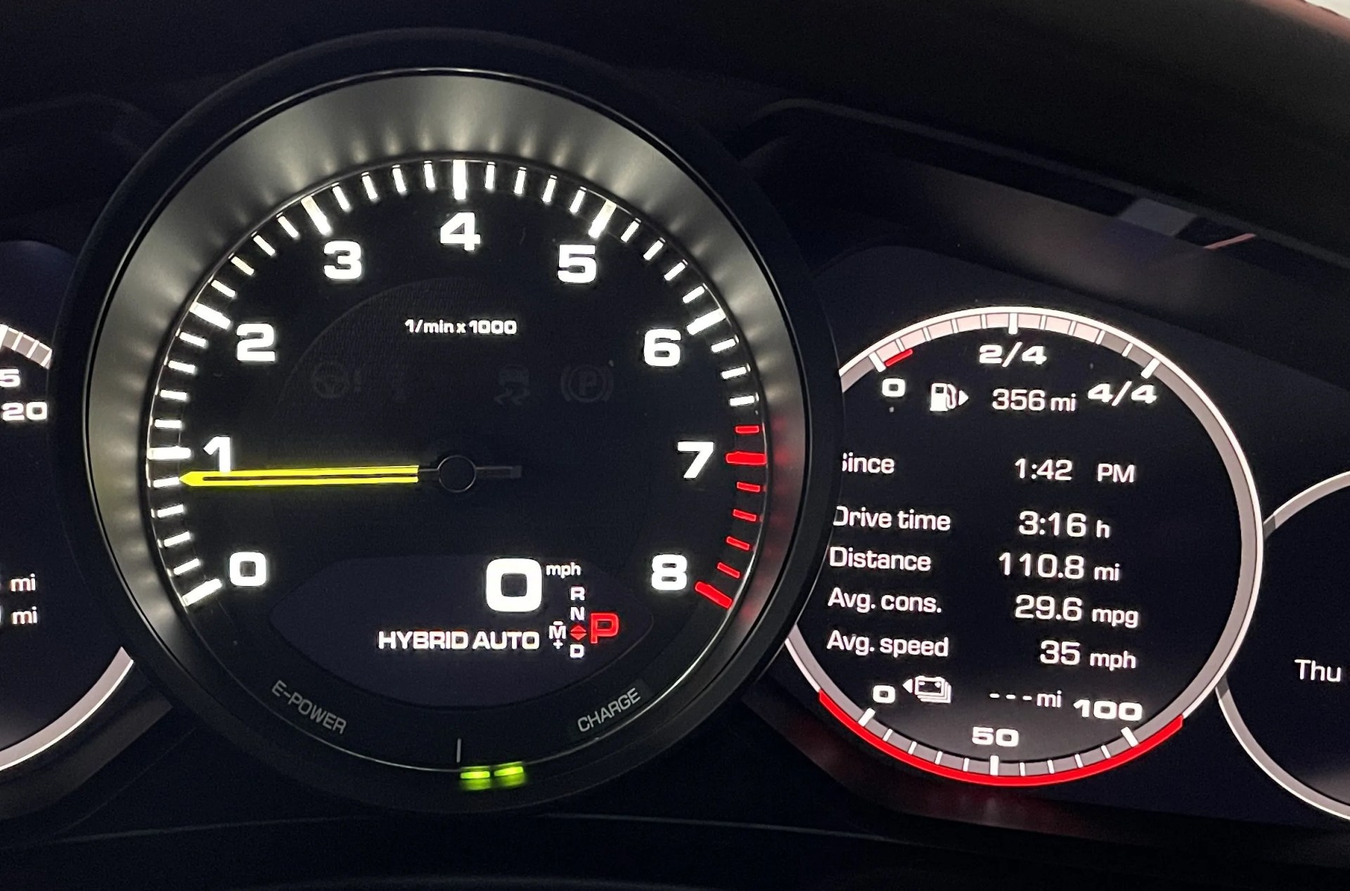 porsche panamera 4s e hybrid sport turismo in silver