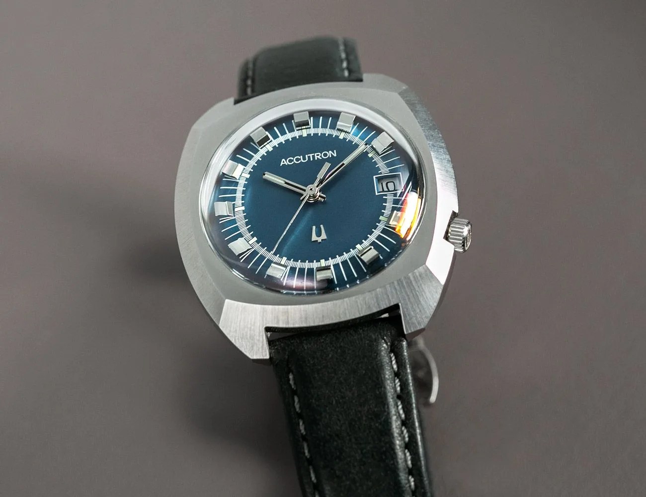 accutron legacy "261" ref 2sw6b002
