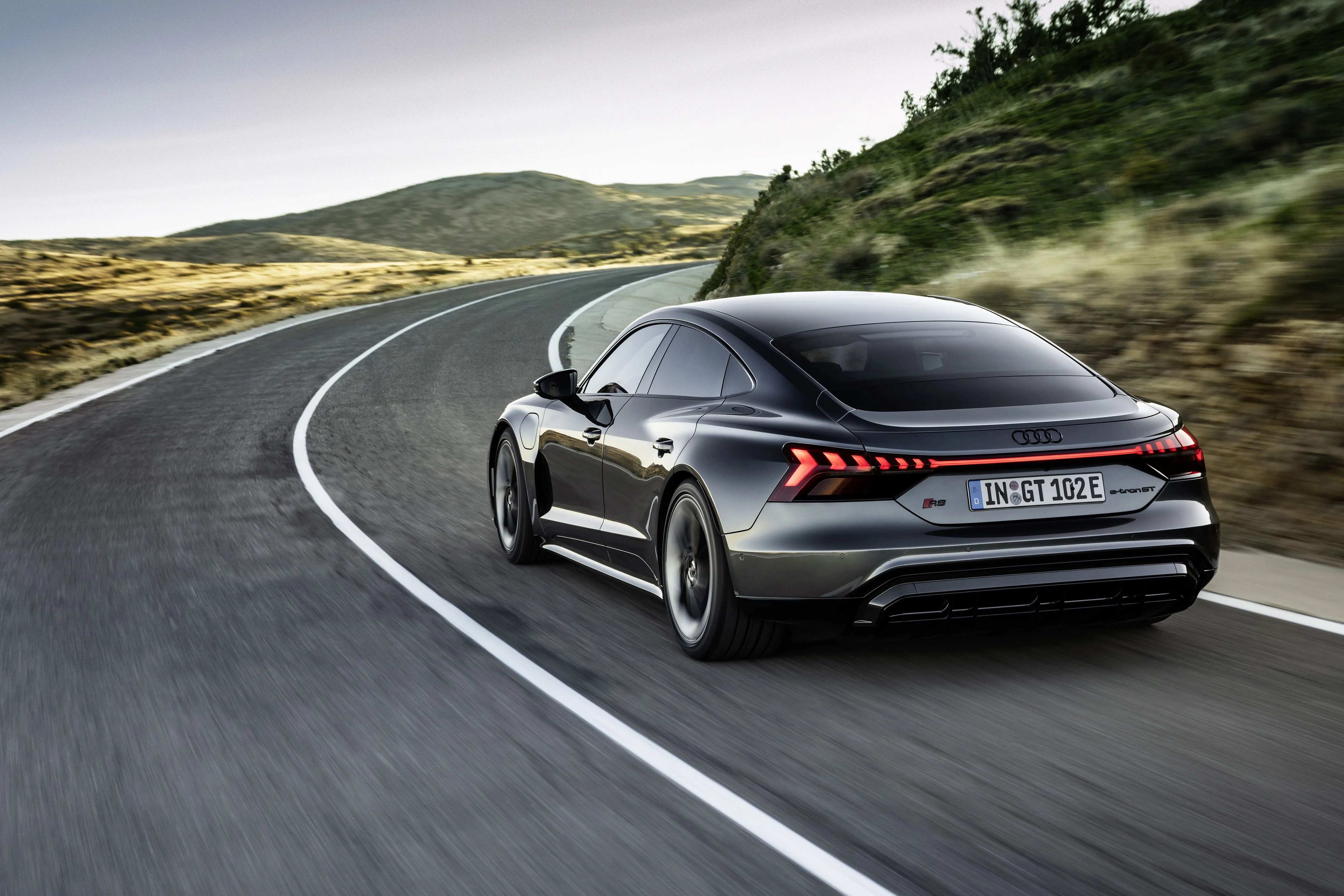 dynamic photo,
colour daytona grey