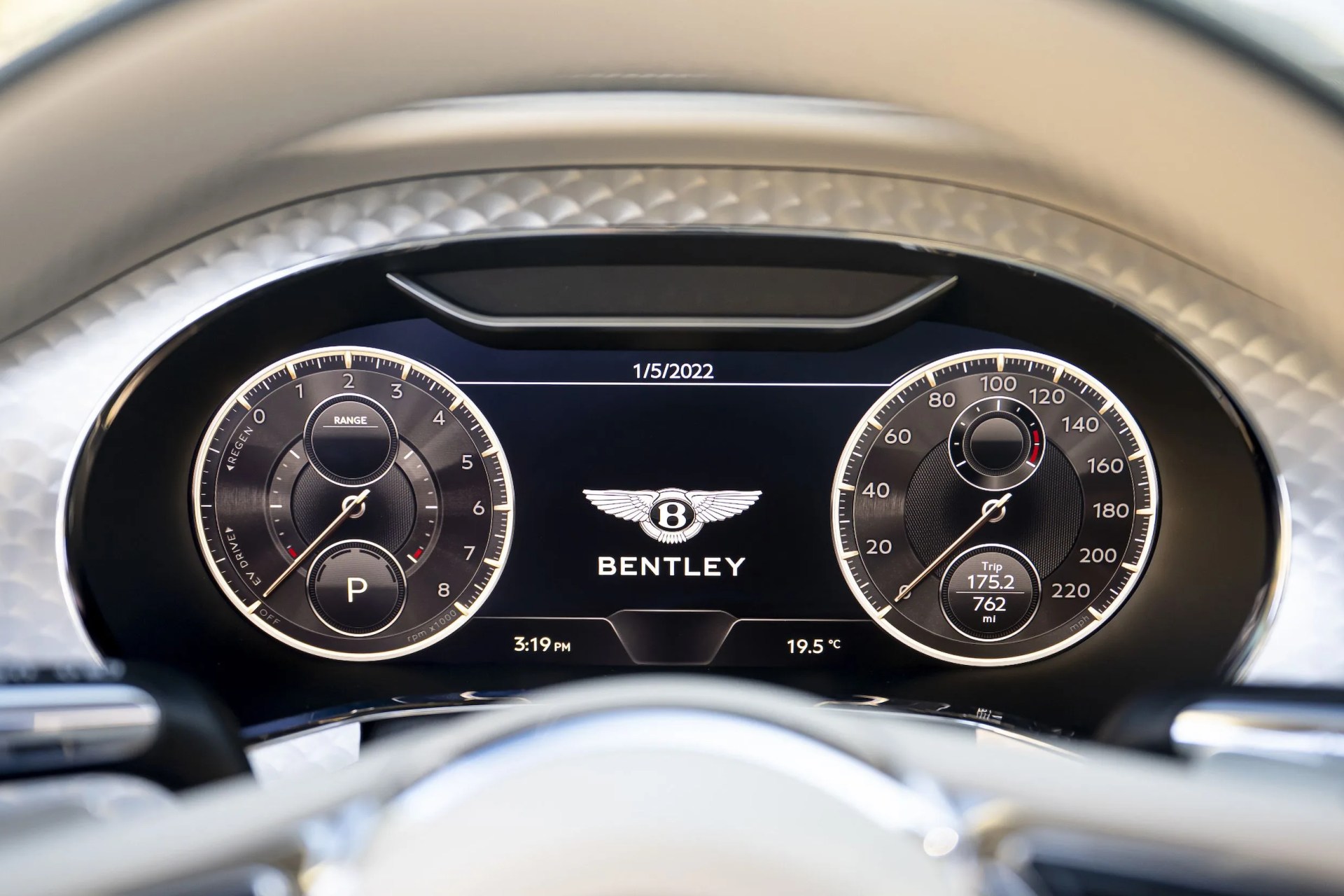 bentley flying spur hybrid 2022 british racing green