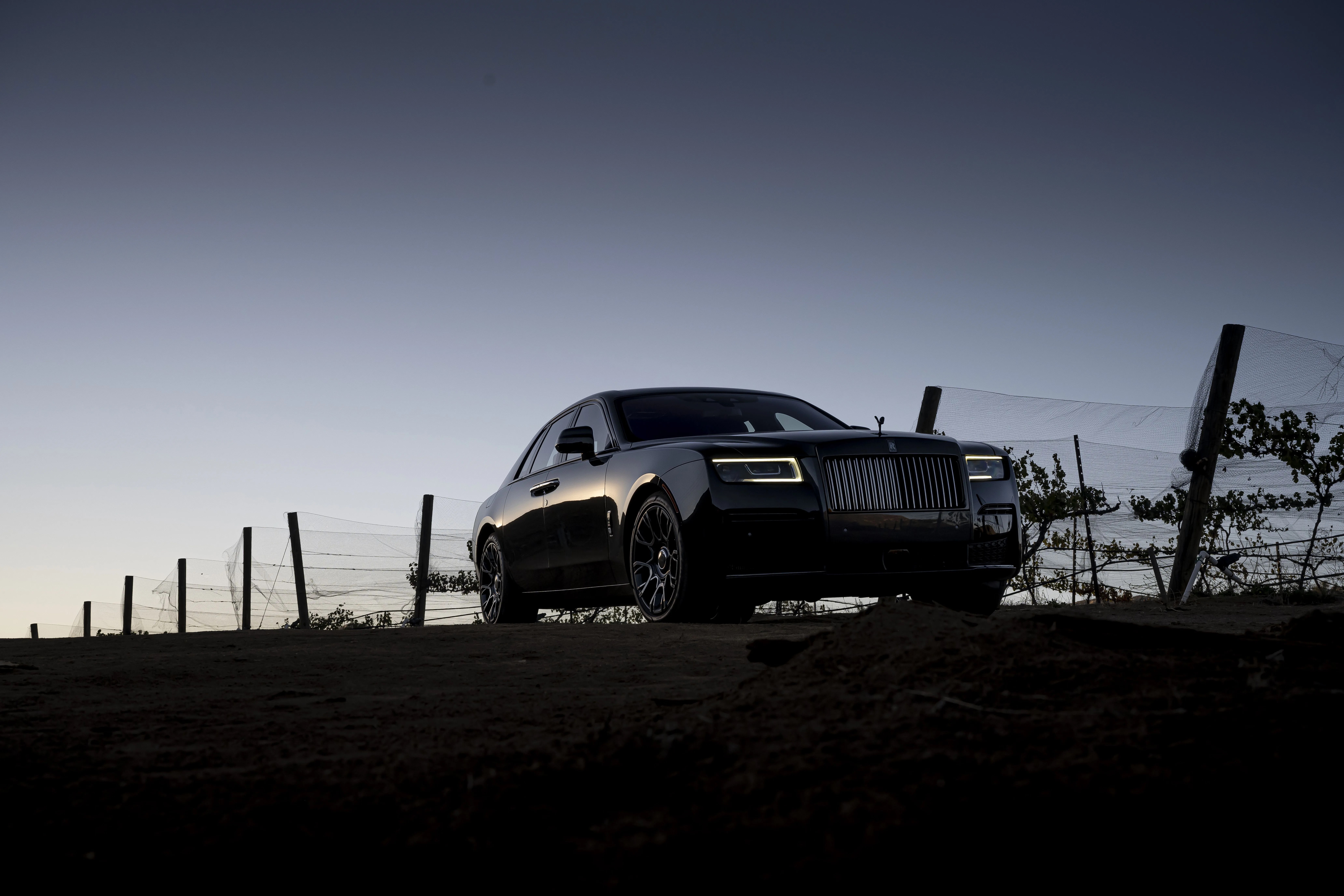 rolls royce black badge ghost