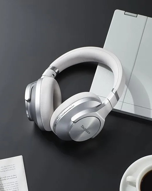 technics white headphones