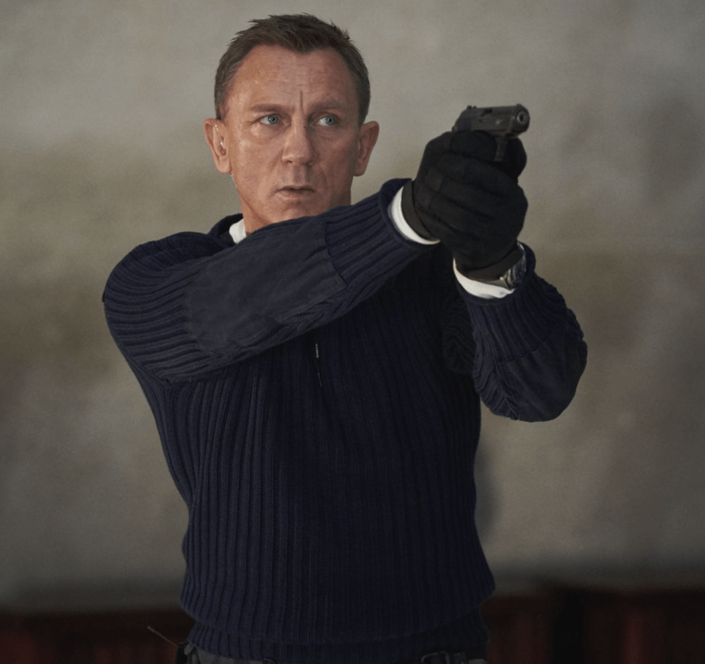 bond n peal sweater