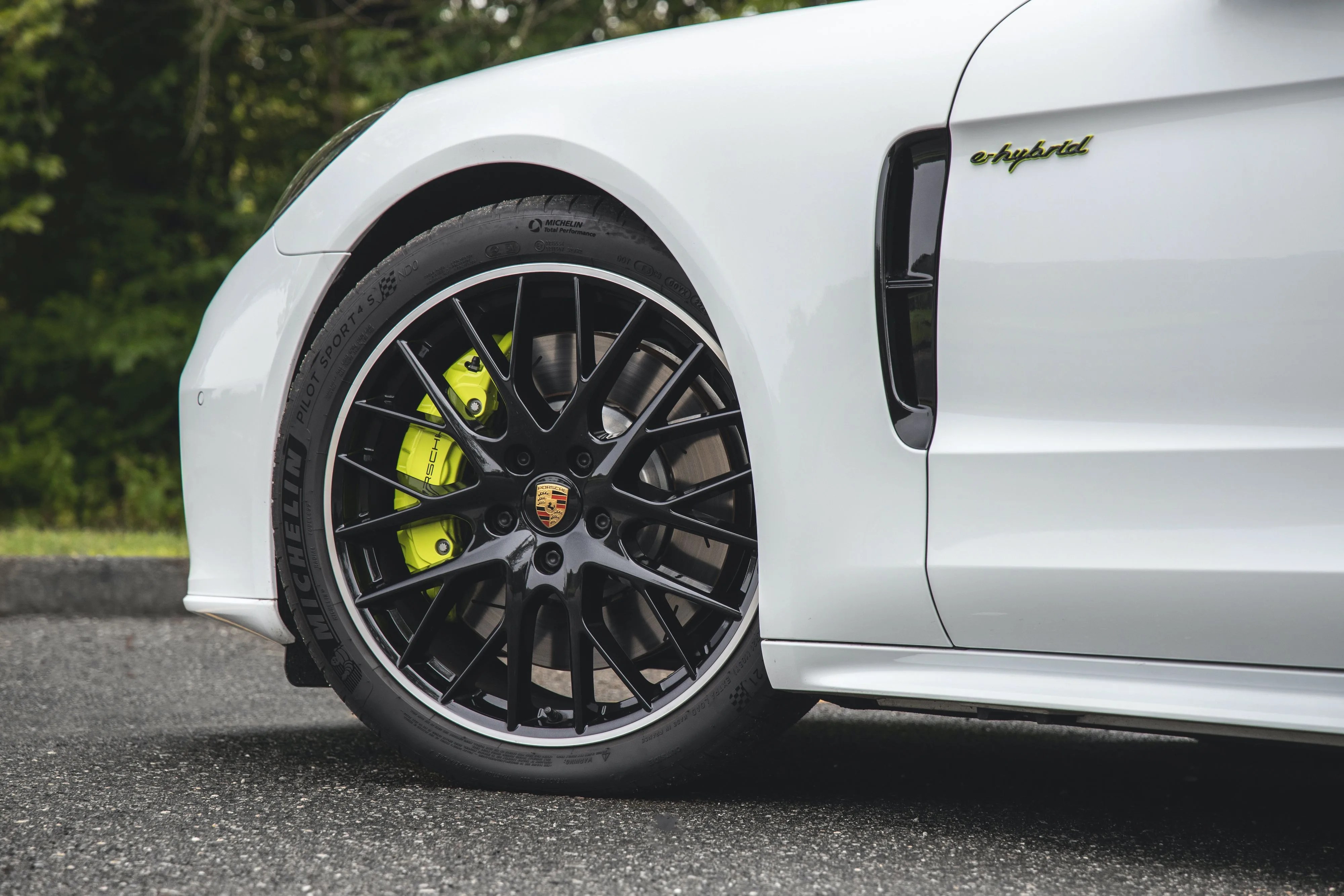 porsche panamera e hybrid 4s wheel brake caliper