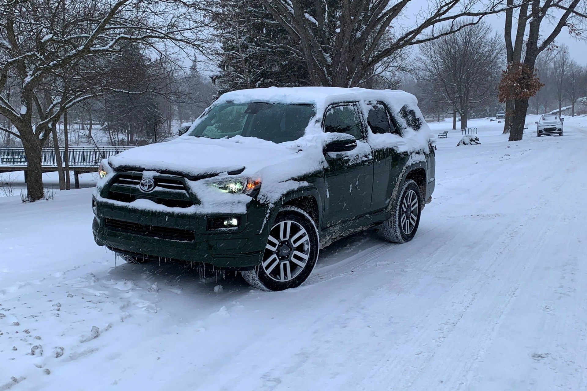 4runner in snow