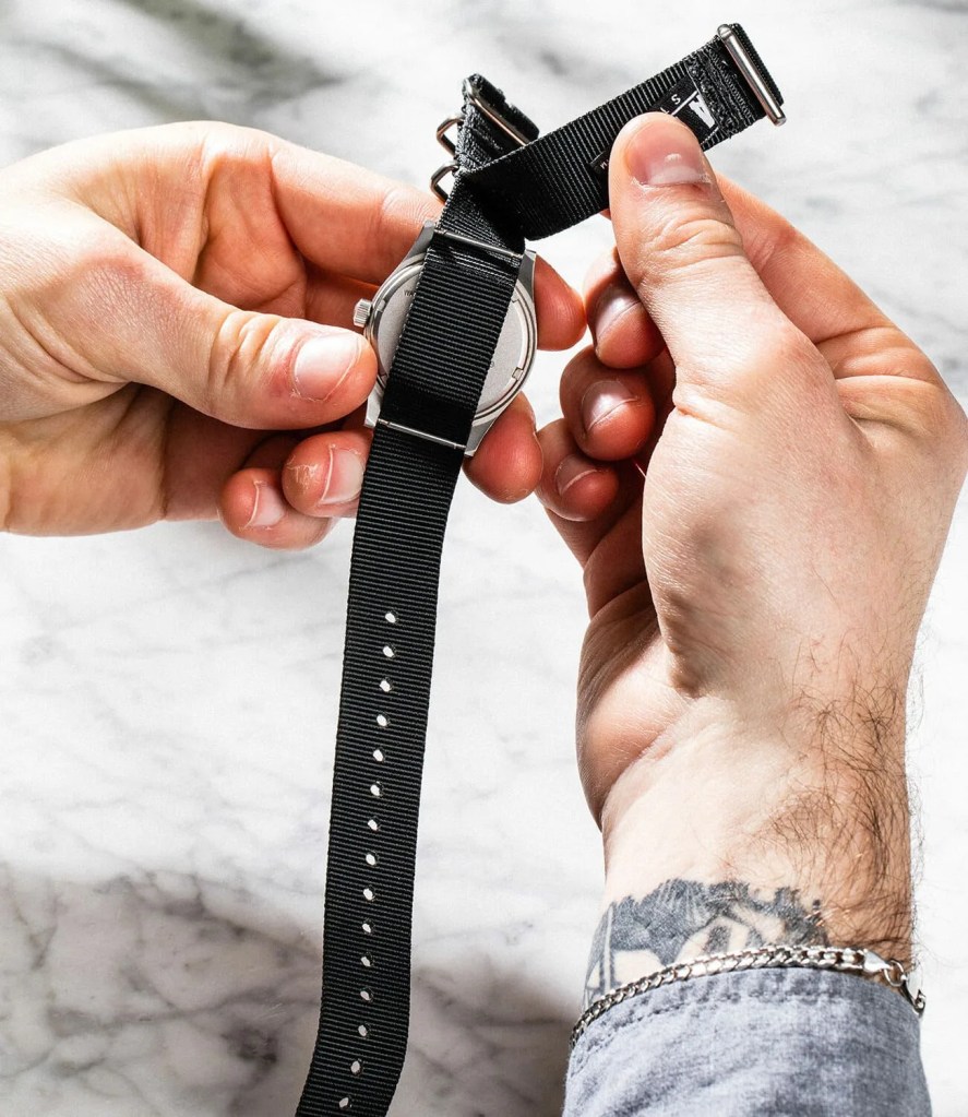 How-to-Change-a-Watch-Strap-gear-patrol-Nato-3