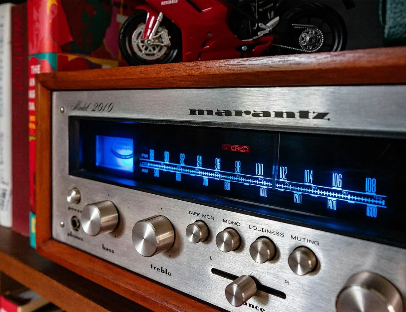 Marantz-2270-gear-patrol