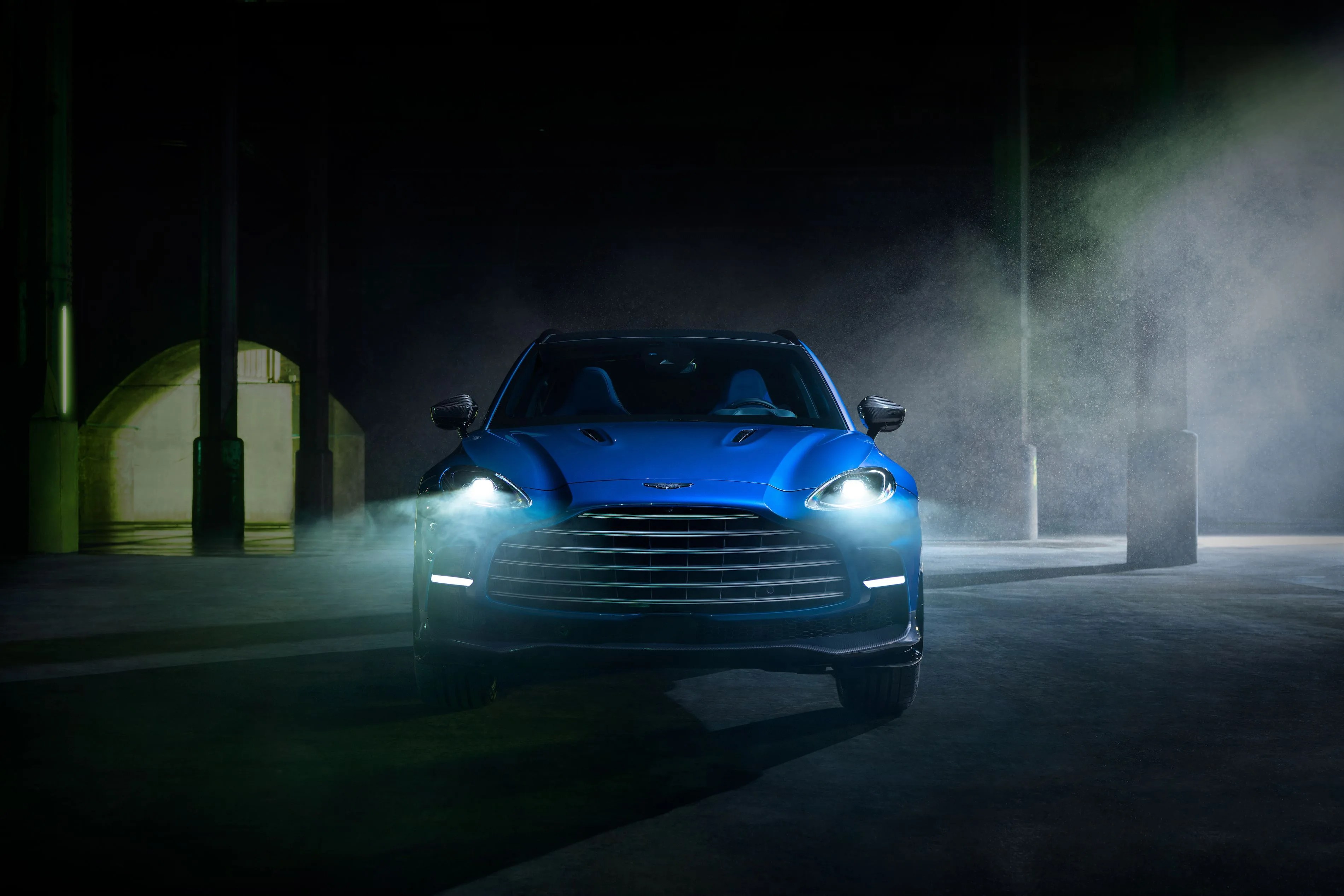 aston martin dbx707 suv