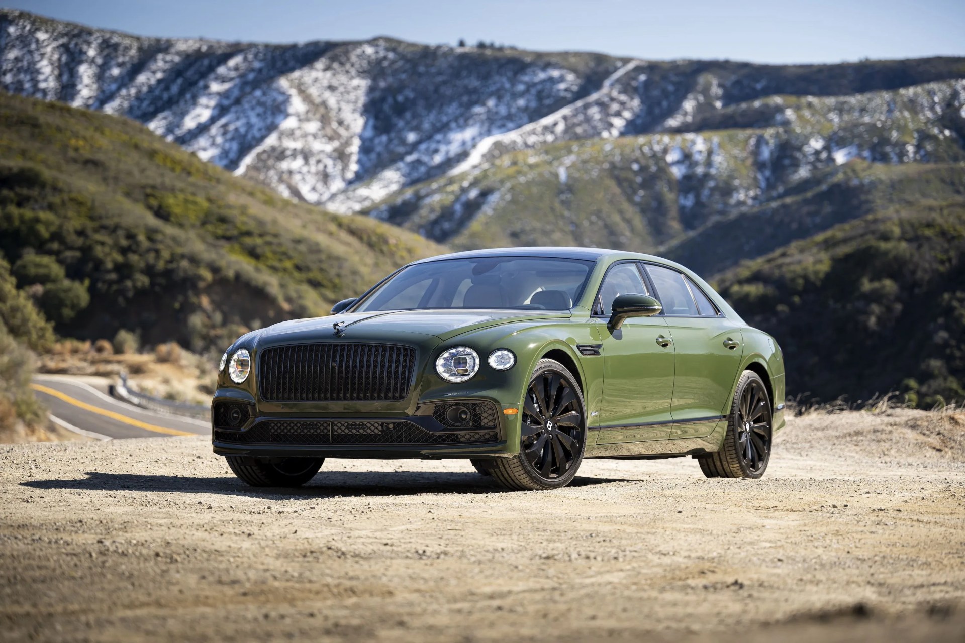 bentley flying spur hybrid 2022 british racing green