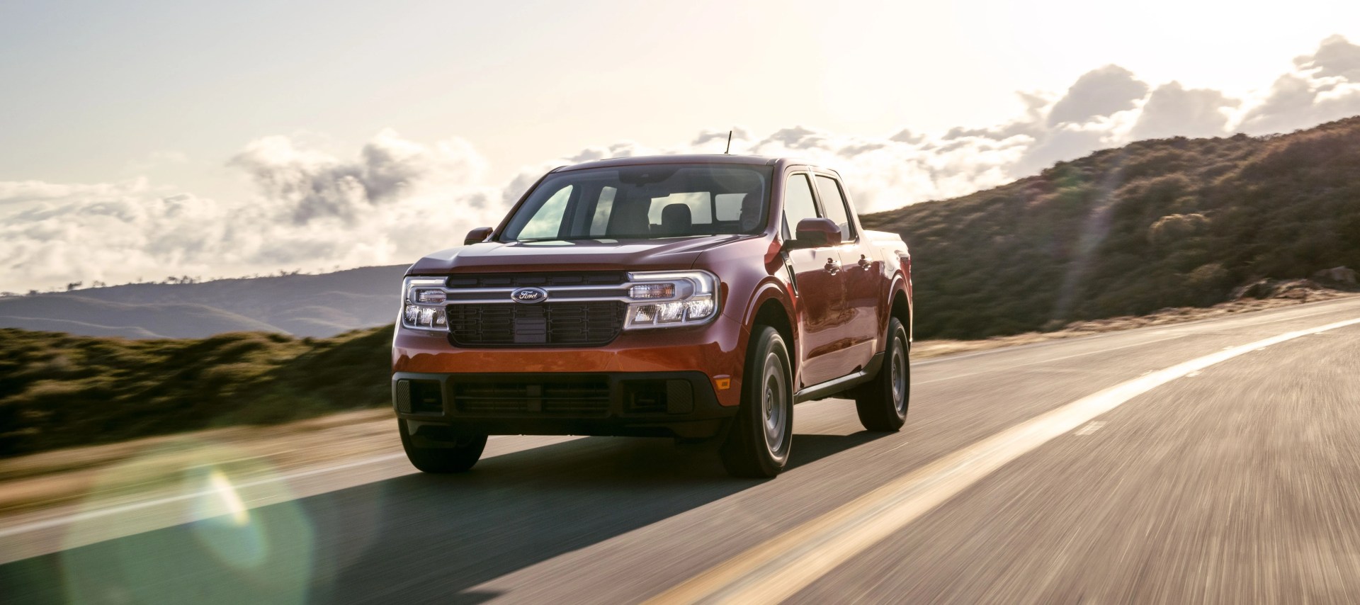 2022 ford maverick 2l ecoboost awd lariat preproduction vehicle with optional equipment shown available fall 2021