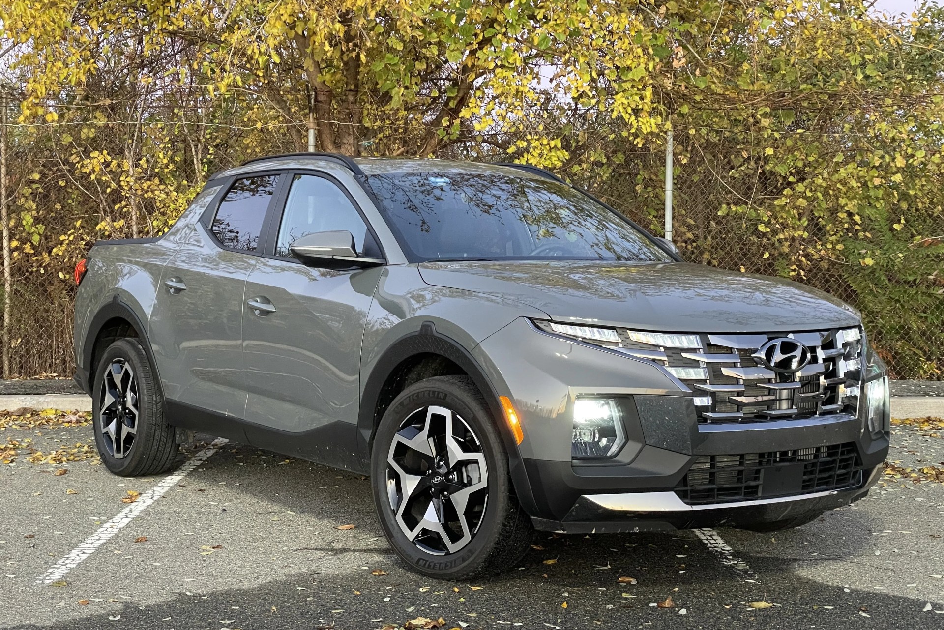 hyundai santa cruz pickup truck