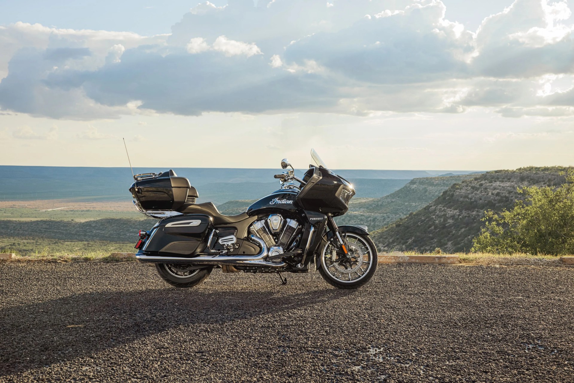 indian pursuit motorcycle