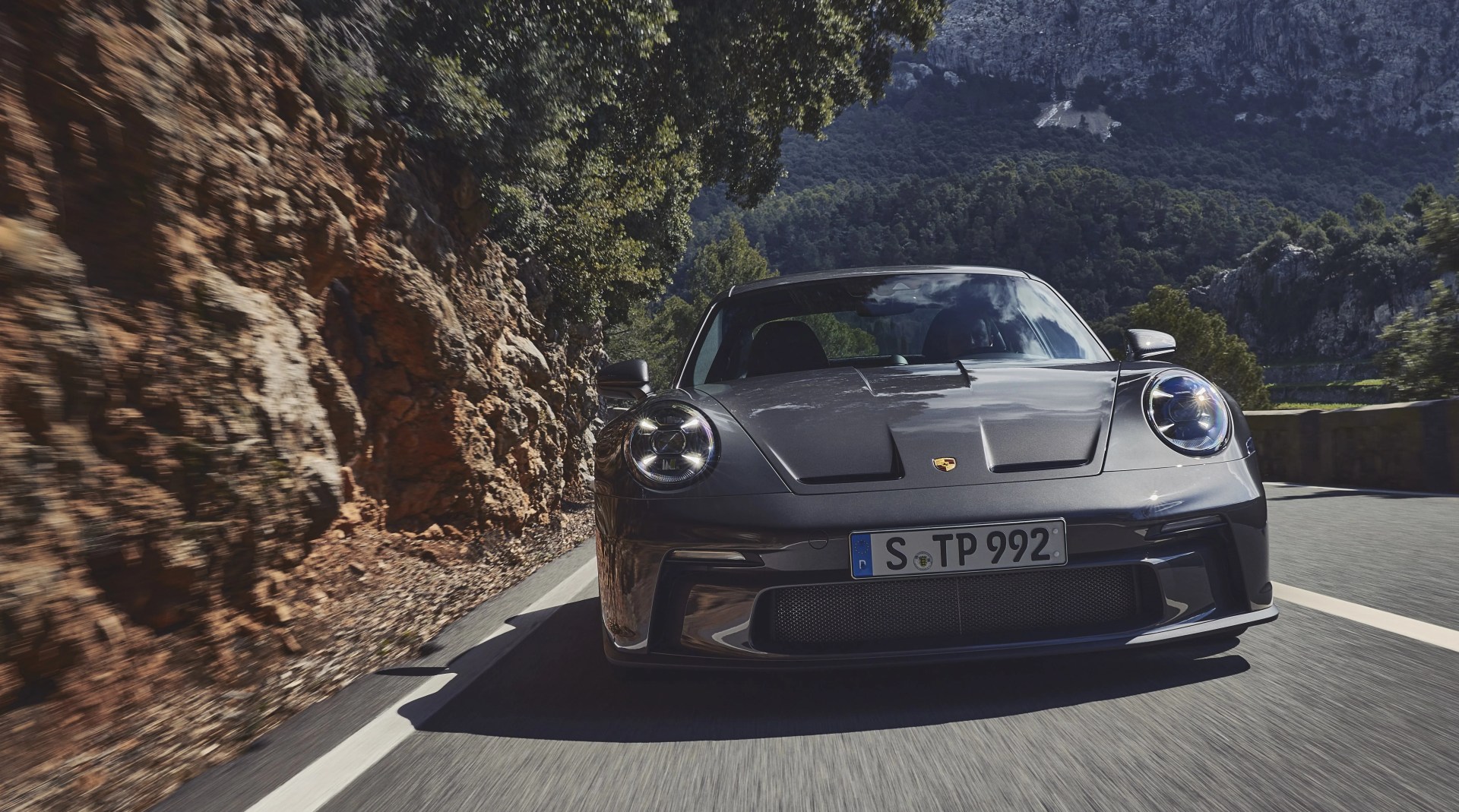 porsche 911 gt3 touring 2022