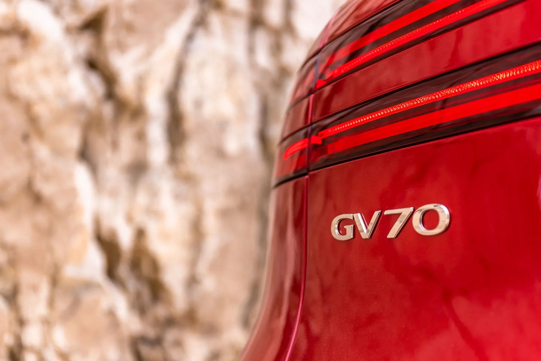 genesis gv70 suv