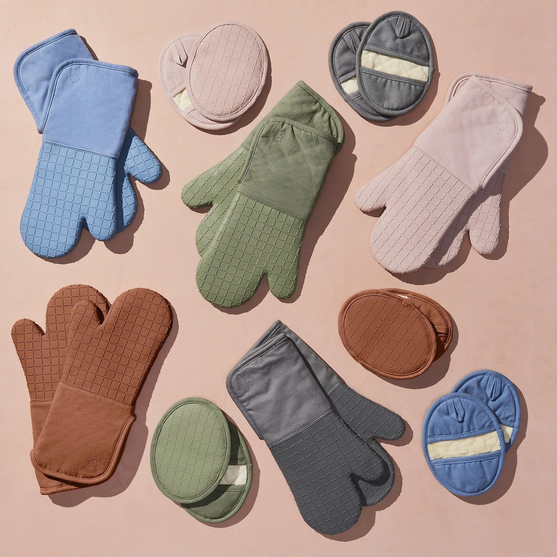 five two silicone oven mitts