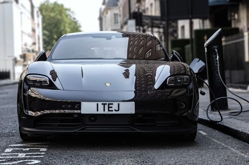 the porsche taycan