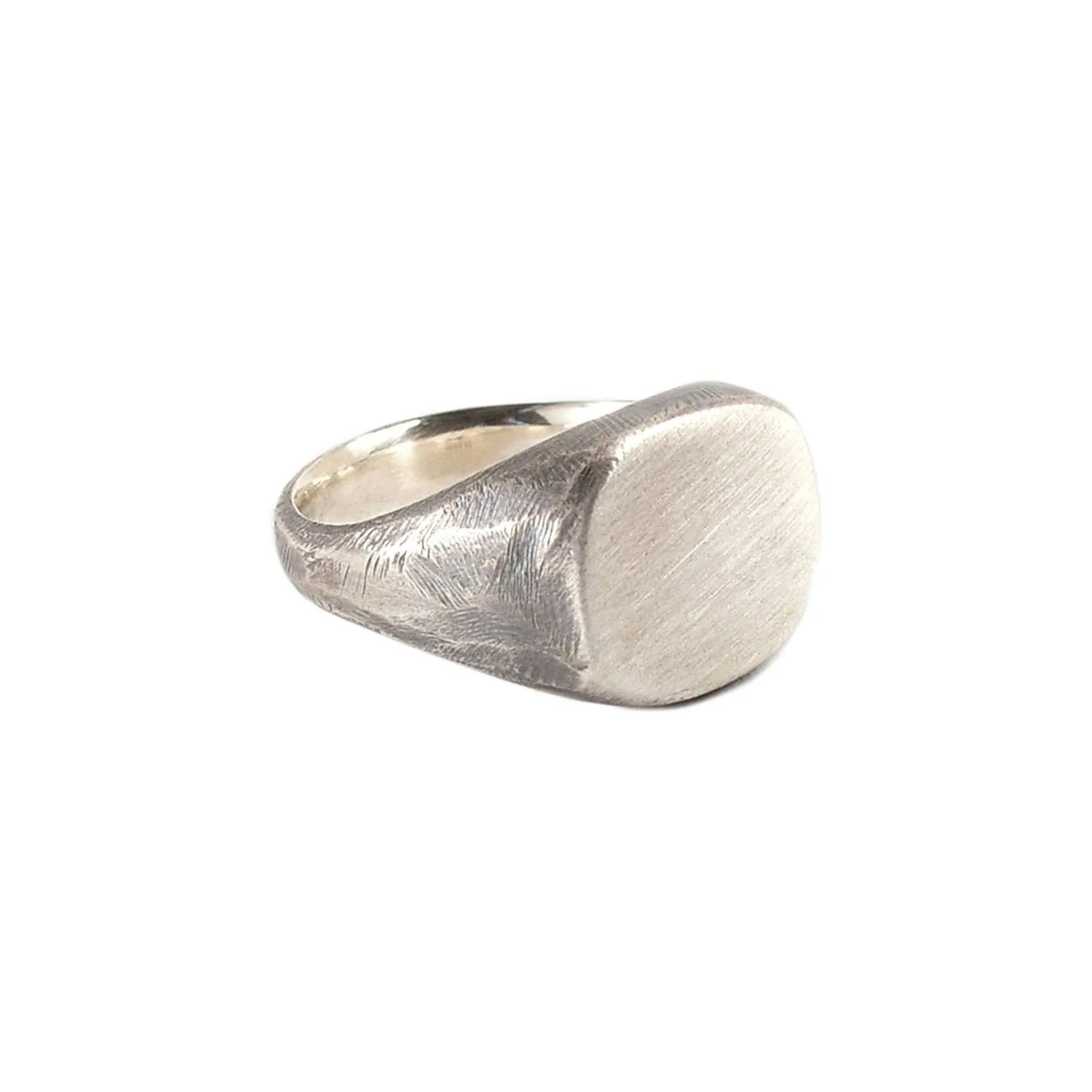signet ring