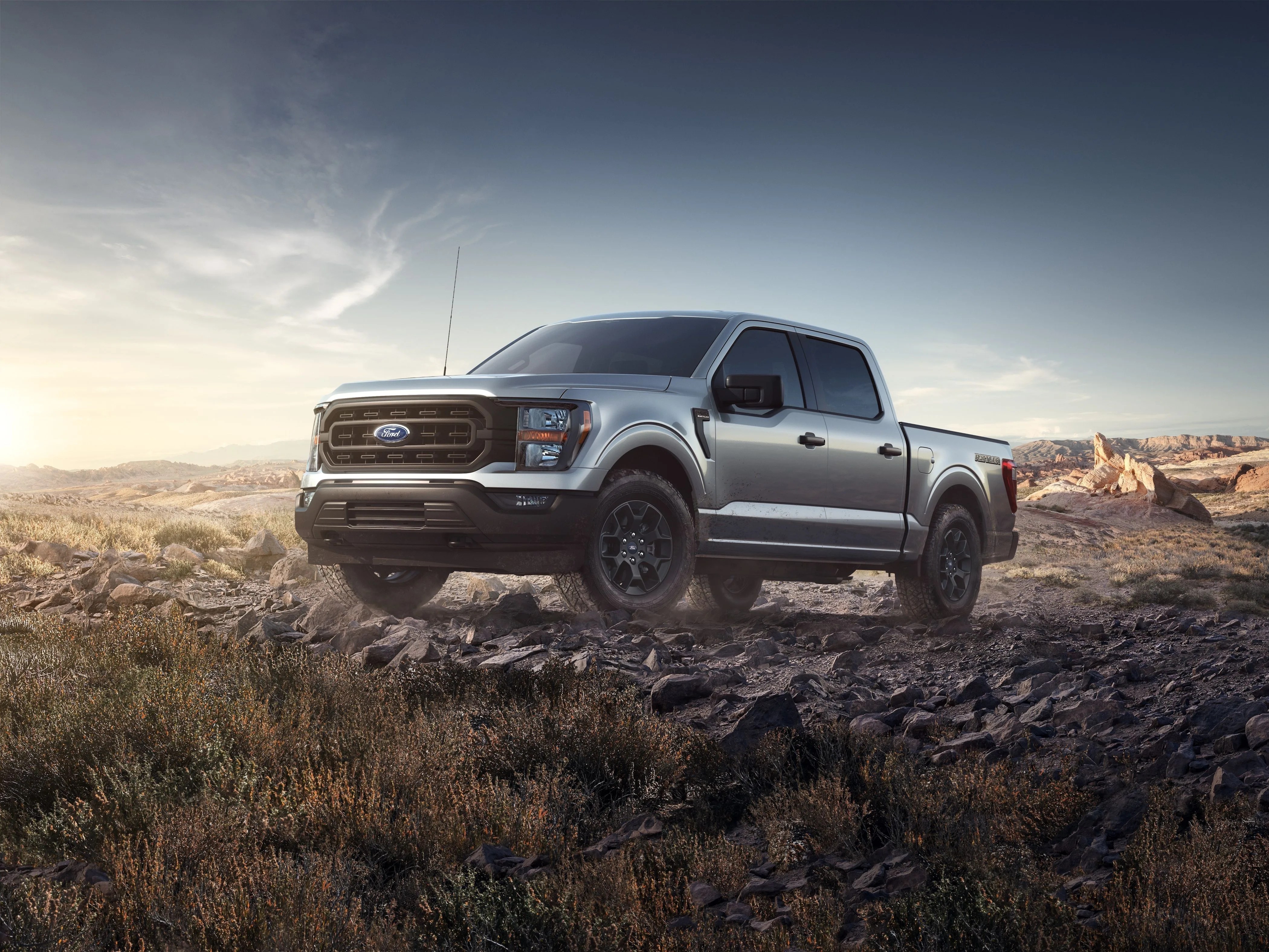 the f 150 rattler package is built off the xl series, with fx4 content featuring skid plates to help ensure built ford tough protection for a confident off road experience, electronic rear locking differential for enhanced traction, hill descent control for precision throttle and braking on steep descents, and specially tuned off road shock absorbers for increased stability over tough terrain in addition, f 150 rattler features rugged all terrain tires for versatility and capability