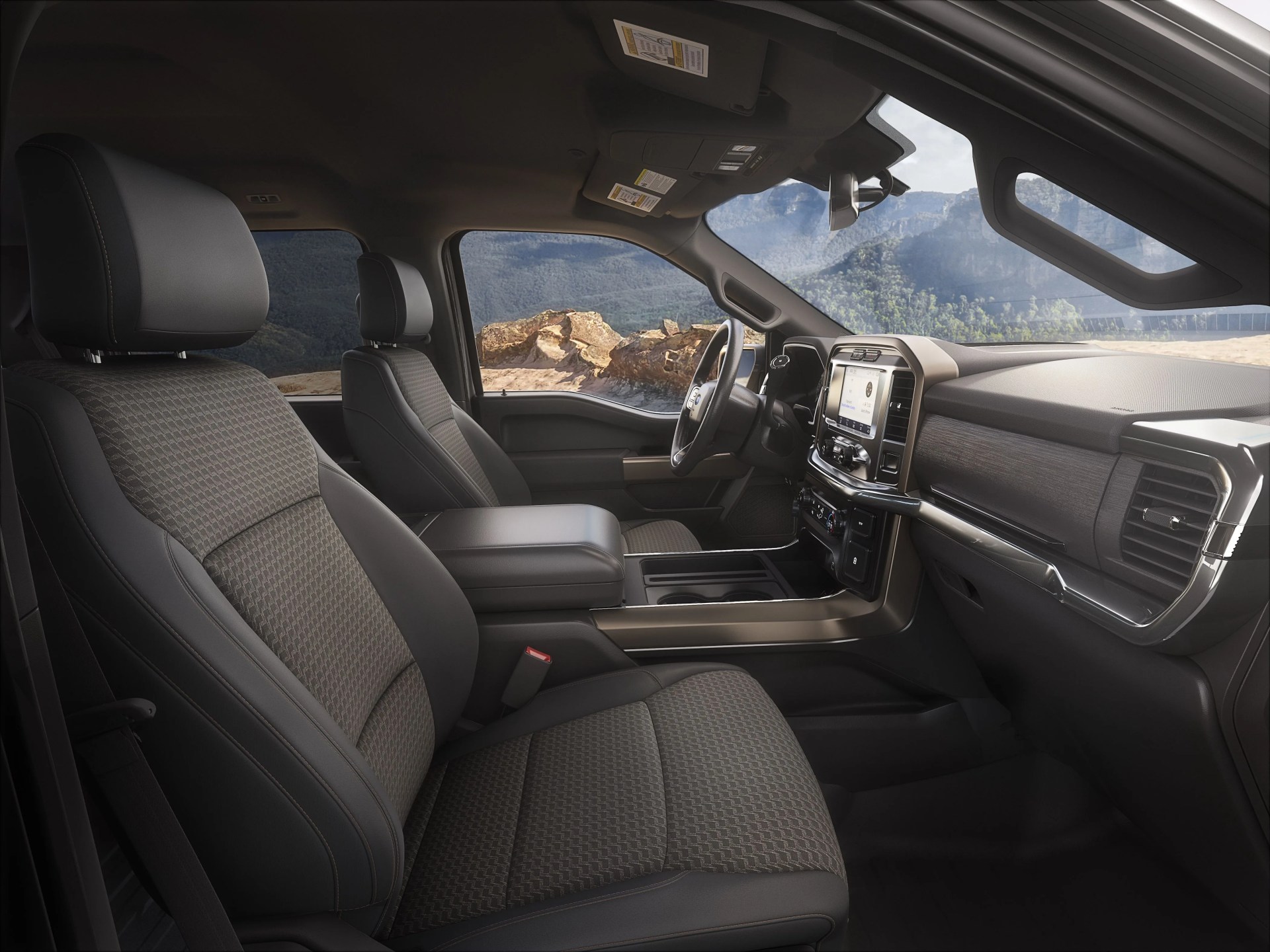 the f 150 rattler package is built off the xl series, with fx4 content featuring skid plates to help ensure built ford tough protection for a confident off road experience, electronic rear locking differential for enhanced traction, hill descent control for precision throttle and braking on steep descents, and specially tuned off road shock absorbers for increased stability over tough terrain in addition, f 150 rattler features rugged all terrain tires for versatility and capability