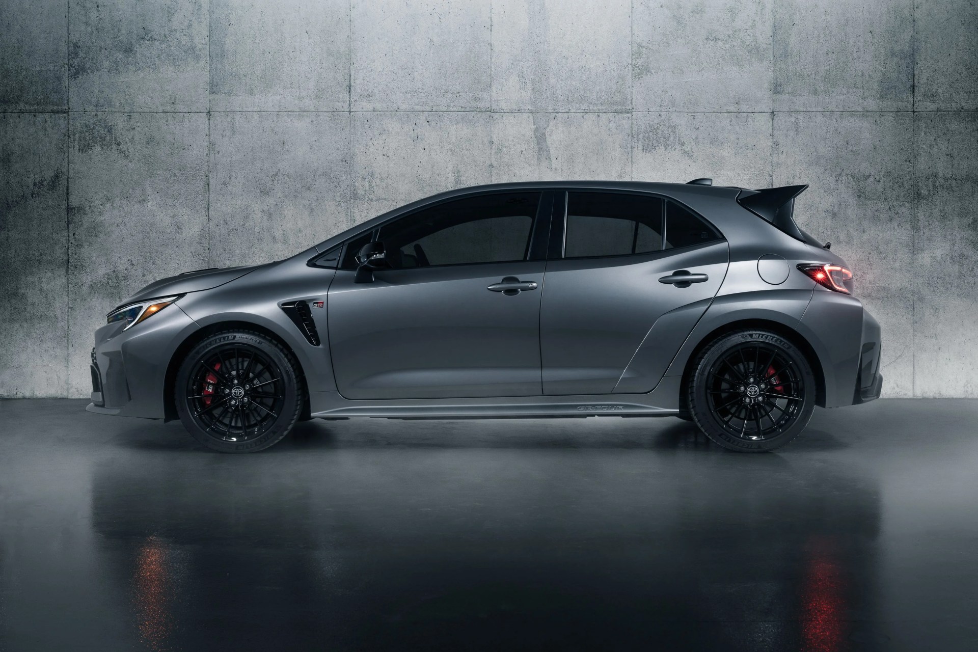 2023 toyota gr corolla hot hatch