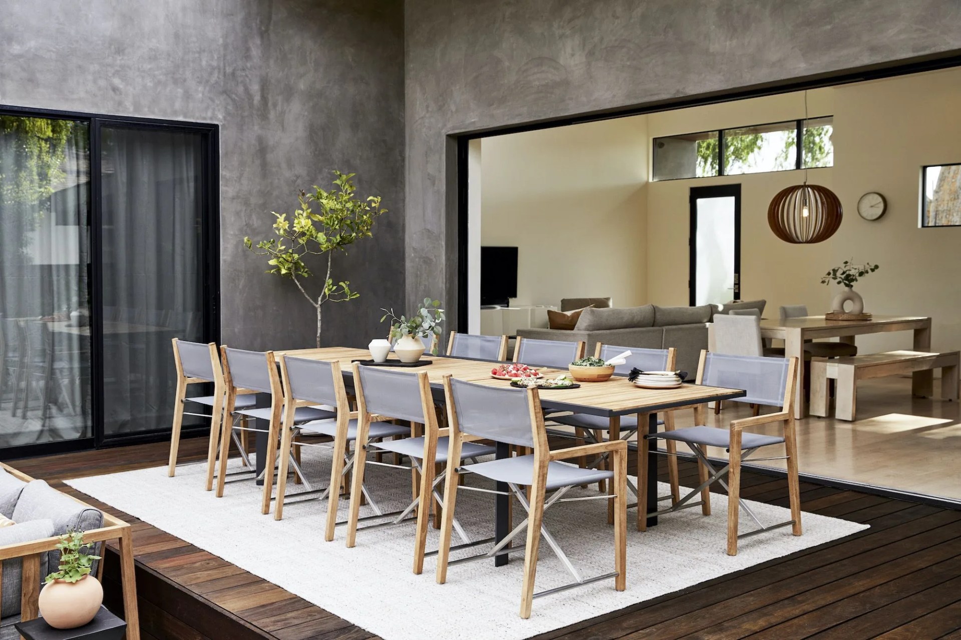 outer outdoor dining set