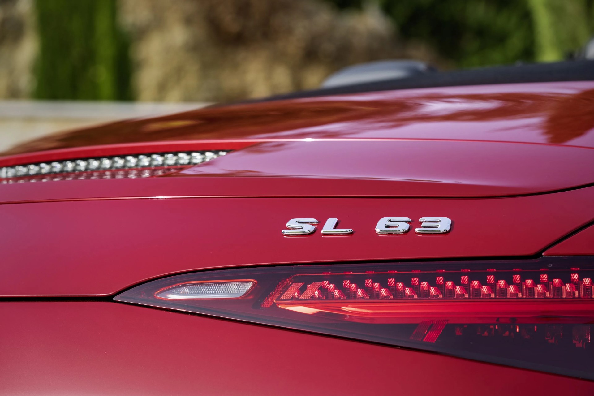 closeup of the rear taillight of a mercedes amg sl 63