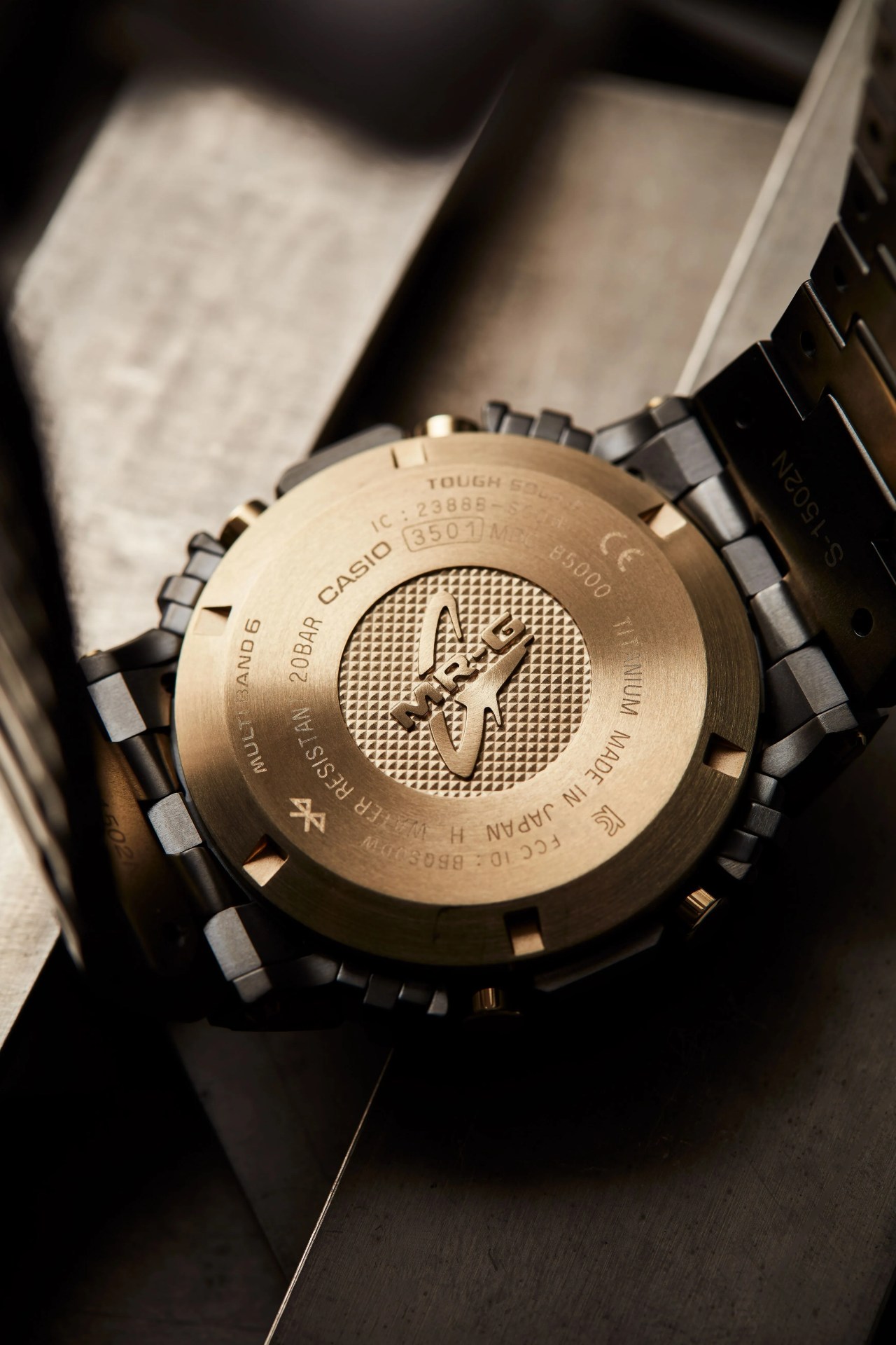 g shock watch back
