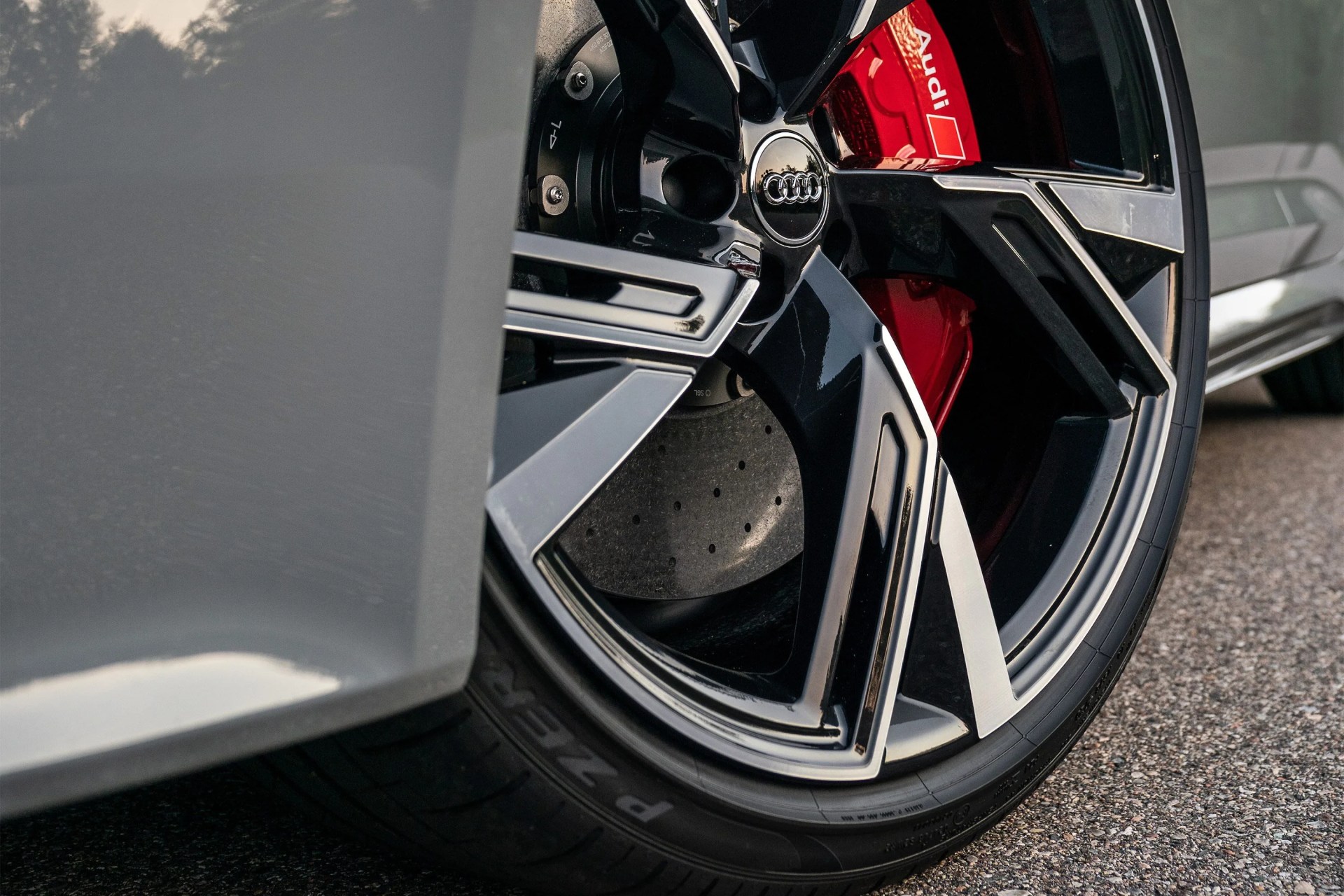 2022 audi rs 6 avant wheels