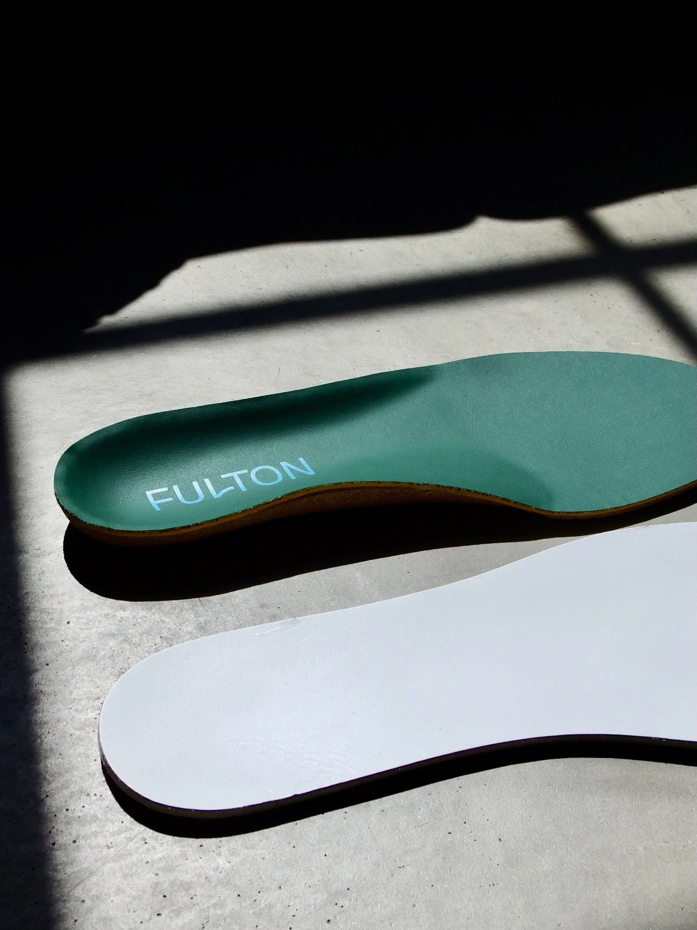 fulton insoles next to regular insoles